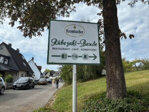 Wegweiser zum Restaurant "Rübezahl-Baude"
